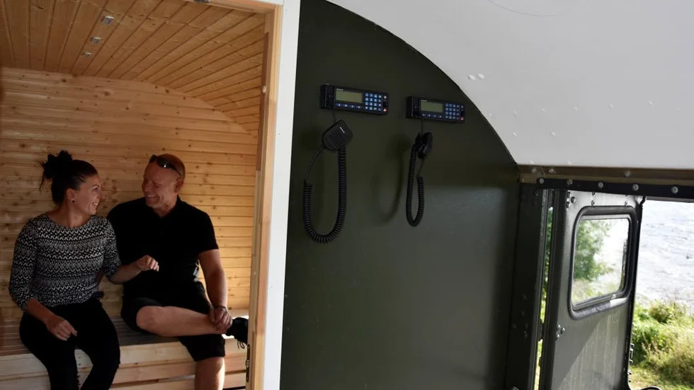 Invigning. Snart ska bastun invigas, på riktigt.