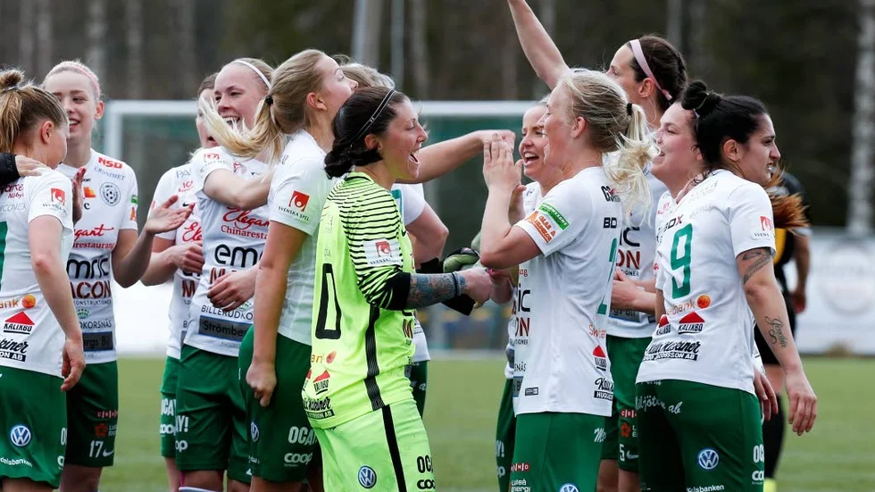 Hjälten. Assis målvakt Christina Dineson gjorde en riktig kanonräddning när laget vann med 1–0 och tog steget upp på allsvensk plats.