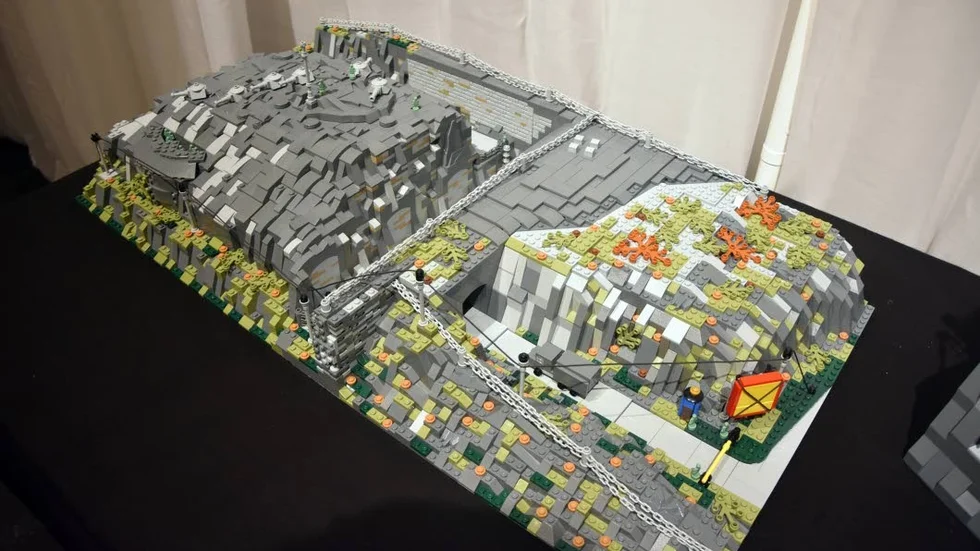 Modellen av Rödbergsfortet blir kvar på museet.