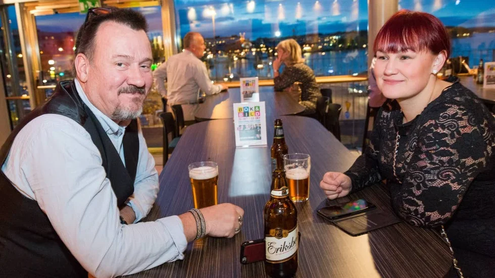 Robert Lundberg och Jennie Rydén hade kommit för att lyssna på Willy Clay Band.