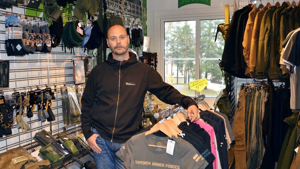 Shopping. På soldathemmet finns också en egen minishop.