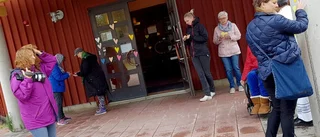Efter branden – här kärleksbombas kyrkan