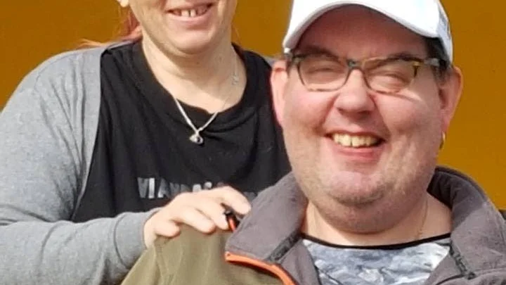Cecilia Borgerot tillsammans med maken Mathias under sitt besök på Gotland.