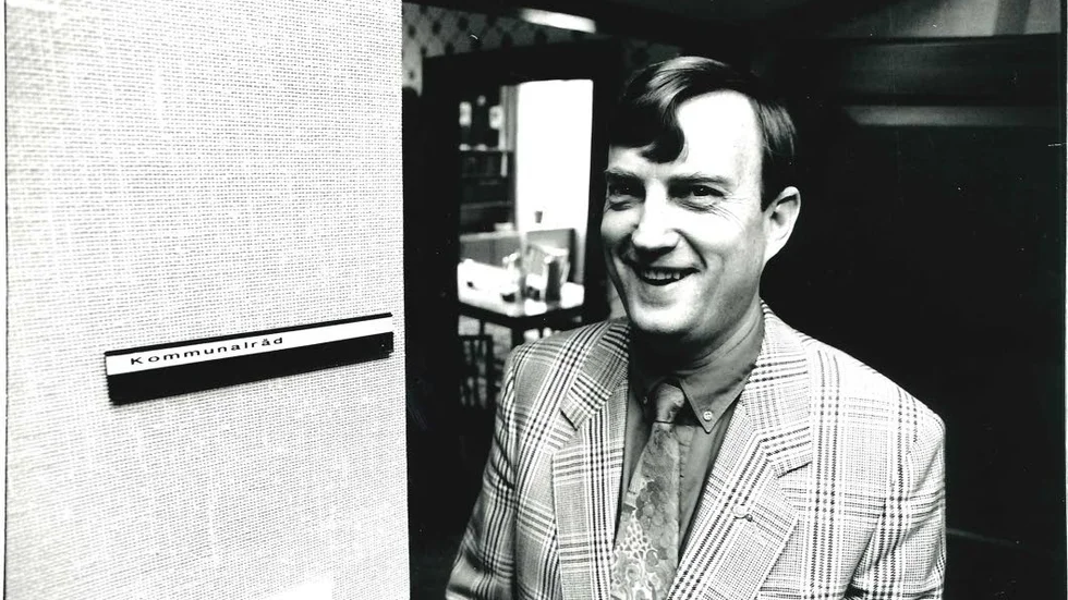 1992 var Hans Klintbom öns ledande politiker. Observera titeln på skylten.