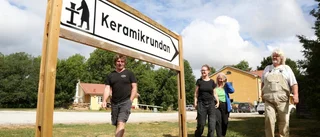 Går ihop och skapar sin egen besöksrunda