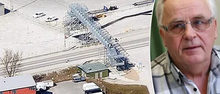 Gångbron: Gardell förklarar varför den dröjer
