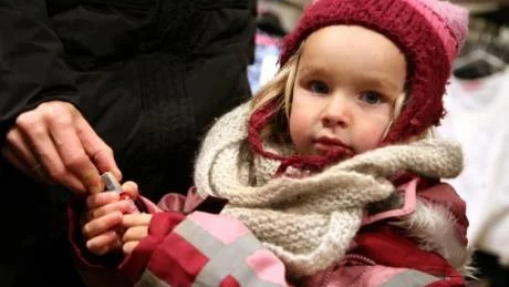 Glad. Malva Stenlund var väldigt nöjd med sitt köp av rött nagellack.