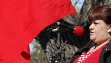 Kommunal. Anne Lindlöf, ordförande för Kommunal på Gotland, talade bland annat om nedskärningarna inom barnomsorgen.