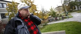 Nio anhölls för knivdåd