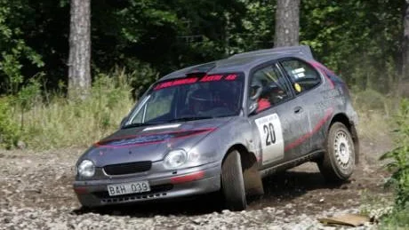 SM-brons. Johan Holmberg med kartläsare Joakim Gevert körde hem öns första SM-medalj i rally när de slutade trea i klassen 2wd trimmat.Arkivbild: ULF JÖNSSON.