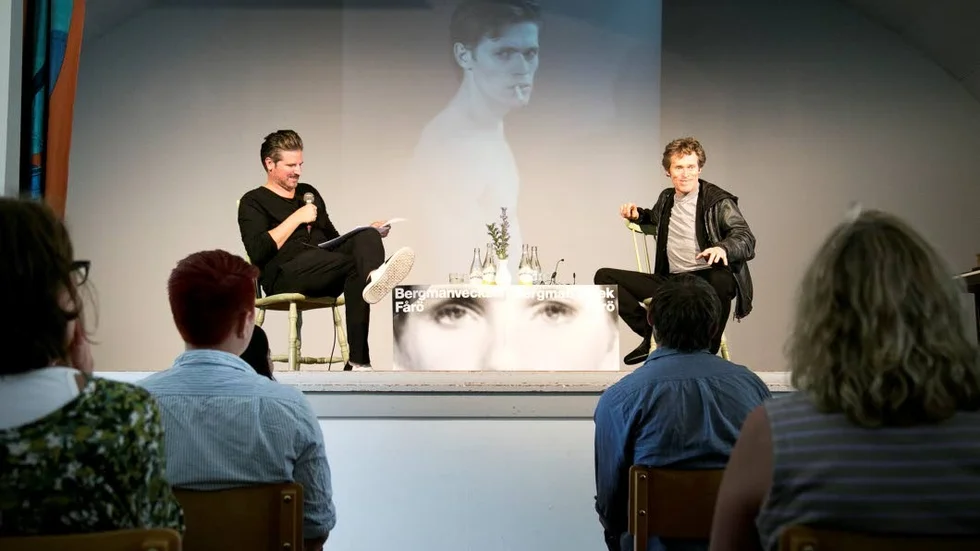 80-tal. Willem Dafoe startade sin karriär som teaterskådespelare innan han introducerades till filmvärlden.