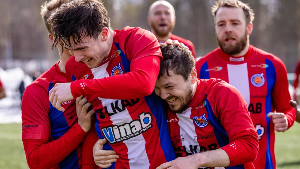 Adam Johnson blev tvåmålsskytt när Kiruna FF tog tredje raka segern. 