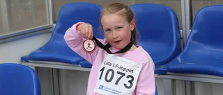 Första upplagan av Katrineholmsloppet avklarad – Stella, 7, efter sin sträcka: "Det var kul"