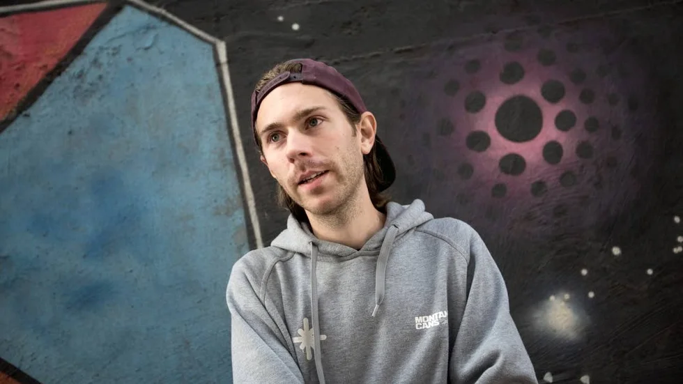 Robin Hollingworth skapar i Slite.