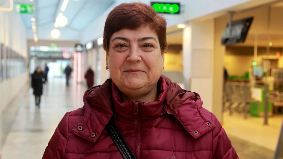 Monica Karlsson, Lokrume: "Jag köper det som är billigt. Om jag hittar något börjar jag köpa julklappar redan under mellandagsrean till nästa jul, så slipper man stressen med."