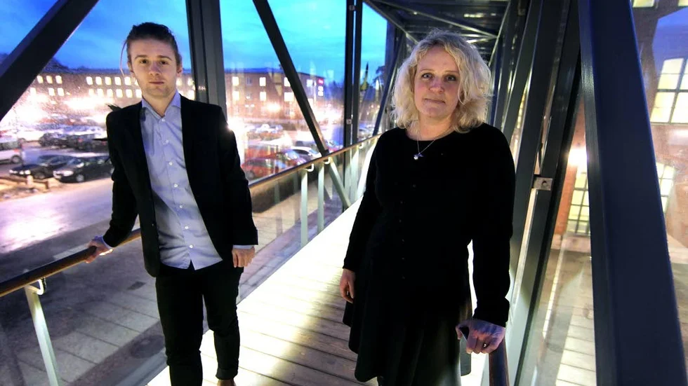 Ersättarna. Varken Jesper Skalberg Karlsson eller Hanna Westerén valdes in i riksdagen 2014. De klev in som ersättare 2015 när Gustaf Hoffstedt och Chriter Engelhardt hoppade av.