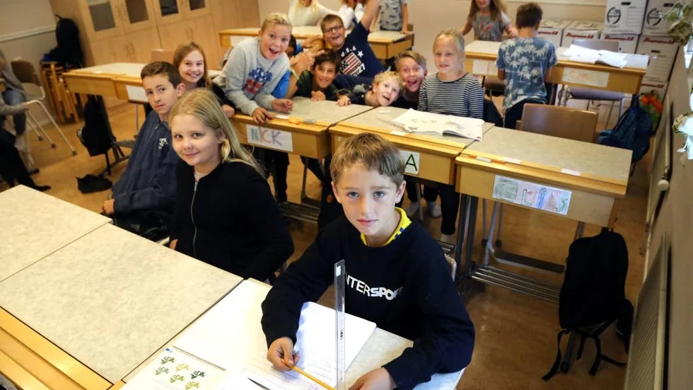 Gillar. Jakob Larsson Birck tycker att det är kul att åka buss. En termin får han nöjet att pendla till Visby.