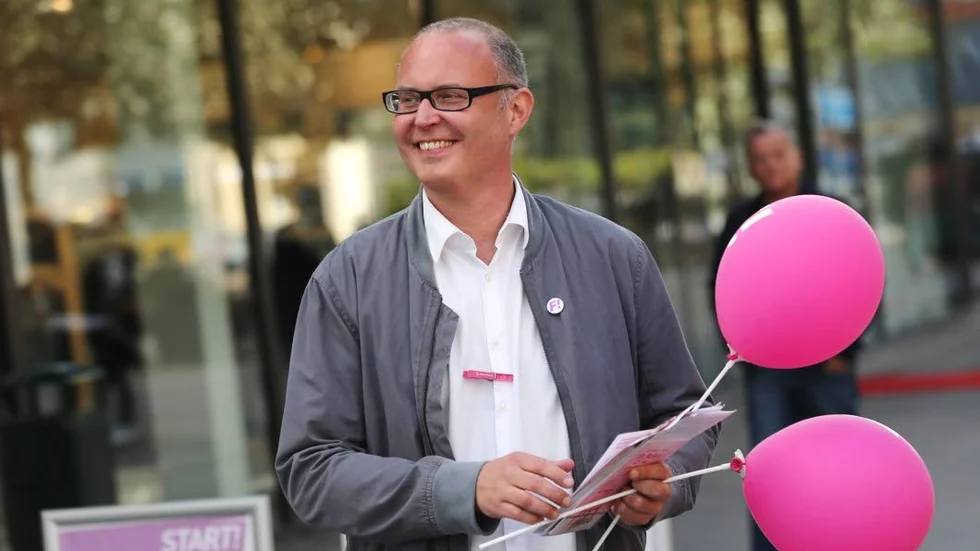 Tomas Pettersson, talesperson för Feministiskt Initiativ.
