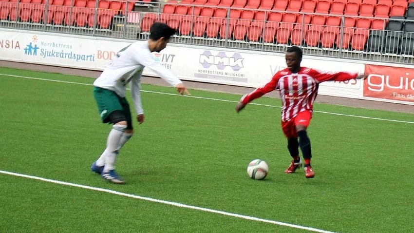 Målskytt. Saciid Muusec Ali var skyttekung när Jokkmokk gjorde succé i futsal. Han fortsätter att göra mål i fyran, men det räckte inte mot BBK.