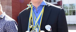 Glada studenter med livet framför sig