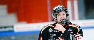 Backens glädje efter första målet: "Äntligen"
