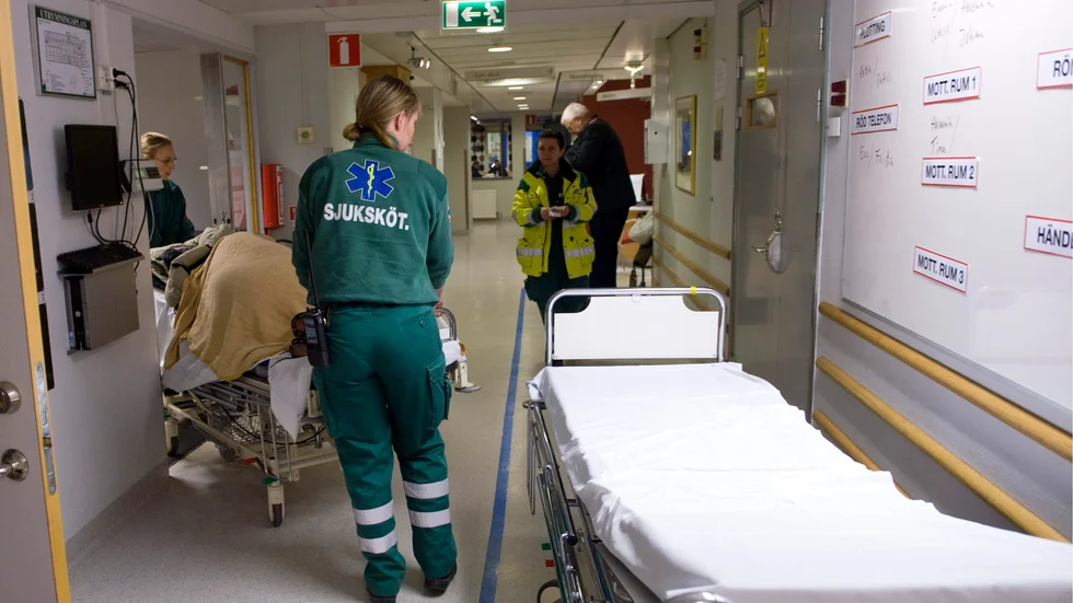 Signaturen "Feminist" skriver att hon blev smått chockad när hon läste att en nyexaminerad sjuksköterska får 26 600 kronor i månadslön efter att ha studerat tre år på universitet. Detta om något kan ingen politiker skylla ifrån sig att de inte kan göra något åt. 