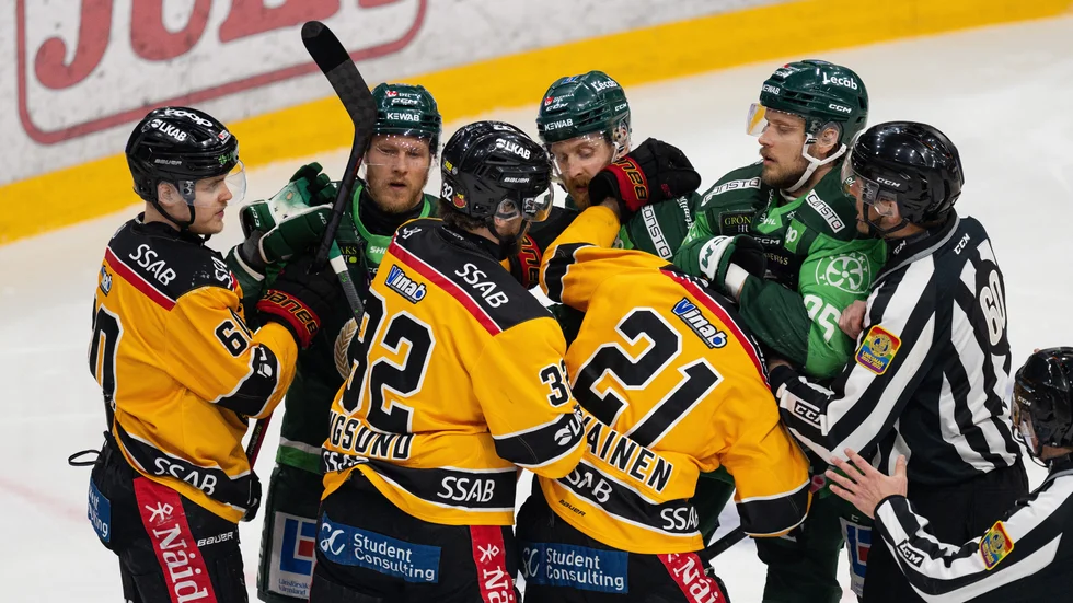 Oscar Engsund sågar Michael Lindqvist. "Lindqvist filmar idag".