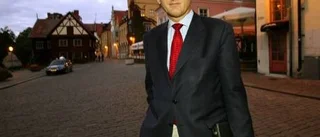 Om utrikesministern: Prata går ju