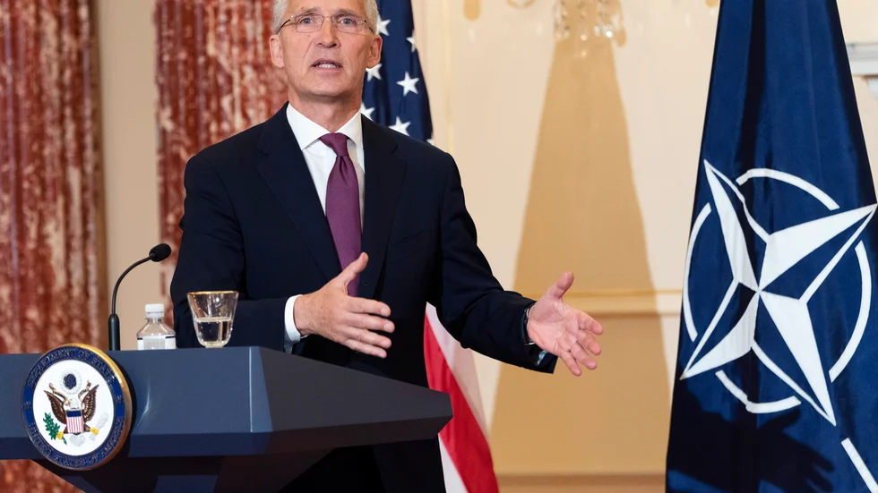 Natos generalsekreterare Jens Stoltenberg ska möta svenska, finländska och turkiska representanter i Bryssel inom de närmaste dagarna. Det säger han under en presskonferens med USA:s utrikesminister Antony Blinken på onsdagen.