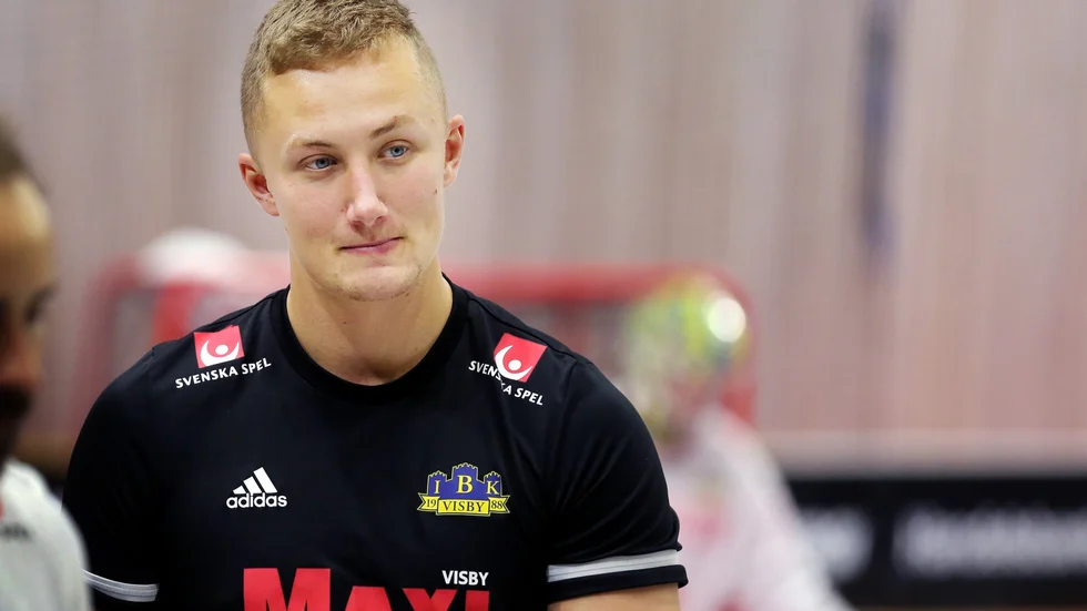 Eddie Nissen Sandberg värvades från Lerum till Visby IBK i fjol. Nu har han gjort landslagsdebut för Danmark.