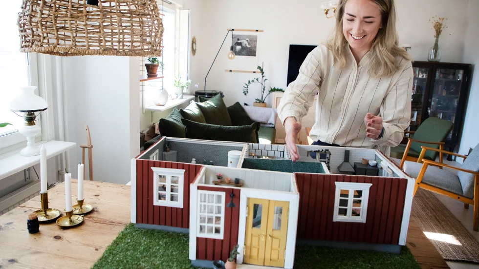 Till vardags arbetar Sara Bäckström som IT-konsult, men annars har mycket av hennes fritid gått till att skapa sitt drömhem – om än i liten skala.