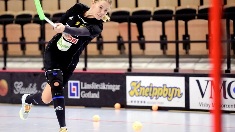 Målskytt. I fjol öste hon in mål för Karlstad före skadan, men själv ser hon sig mer som en slitvarg.