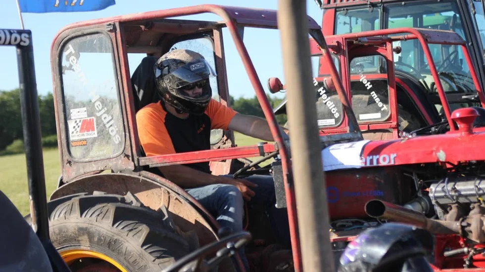 Rickard Nilsson och hans "terrortraktor" slutade på en andraplats i klassen för specialtraktorer.