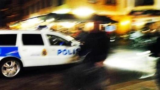 valborg , valborgsmässoafton , polis