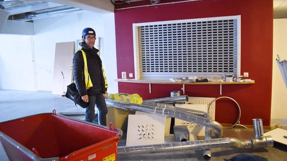 Caféet ska bli kvar på samma plats, berättar Thomas Wikström, förvaltningsingenjör på Skellefteå industrihus. 