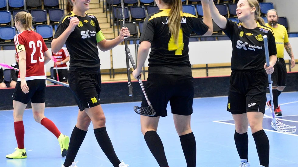 Kaif kunde skratta sig till playoff.