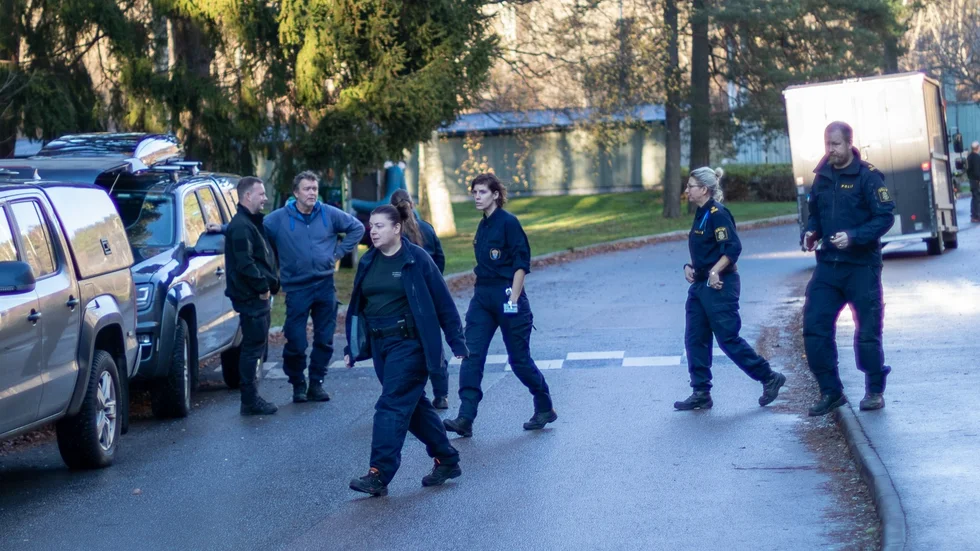 På torsdagen genomfördes en teknisk undersökning av Anders Eberhardts bostad i Brandkärr. Han greps samma dags misstänkt för styckmord.