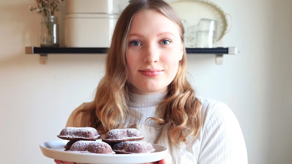 "Det är så roligt att få vara kreativ och skapa, jag blir jätteglad och tycker det är superroligt" säger Wilma Lagmyr.