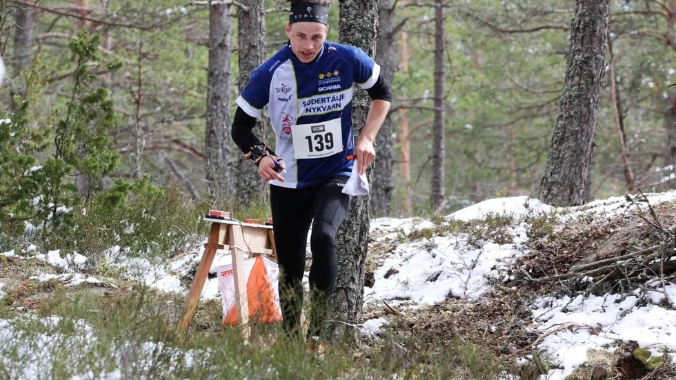 Landslagslöparen Jonas Leandersson, Södertälje-Nykvarn OL på väg mot en klar seger i herreliten. Foto: Nils SJödin