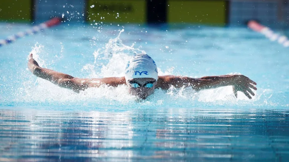 Medaljhopp. NKK:s Max Engström är en av nio simmare från Norrköping som jagar medalj i Sum-sim i Malmö. Tävlingen startar på onsdag och Engström har medaljchans på flera distanser.