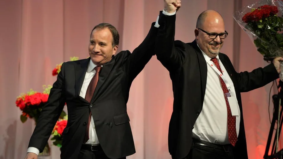 Kanske vinnare. Om Löfven gör som LO säger i invandringspolitiken så är mycket vunnet för Sverige. Förmodligen är det tillväxtbefrämjande även för S.