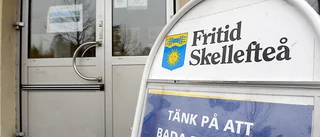 Ordentliga rostskador av bassängläckage