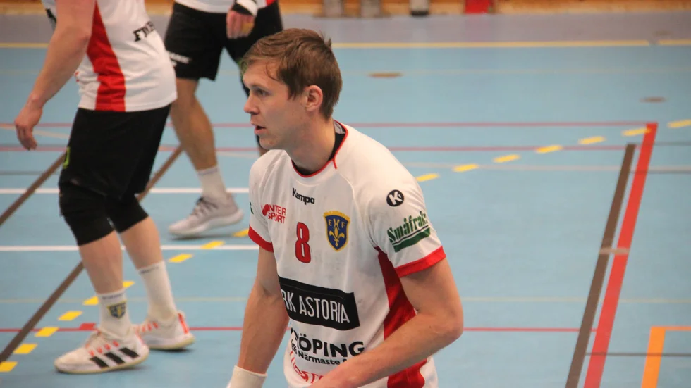 Viktor Berg von Linde satte flest, nio mål, och är säkert en av de mer rutinerade spelare som unnar att de yngre tar plats. Han fick också pris som matchens lirare i Vikingahallen efter matchen.