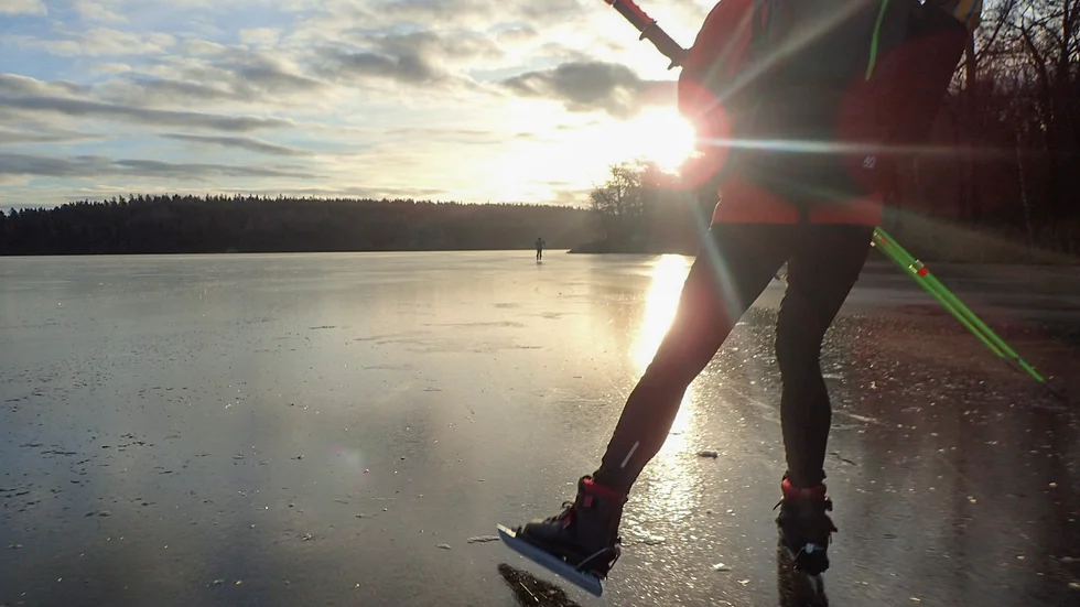 Skridskor verkar säkrare än tåg, skriver Leif Forsberg.
