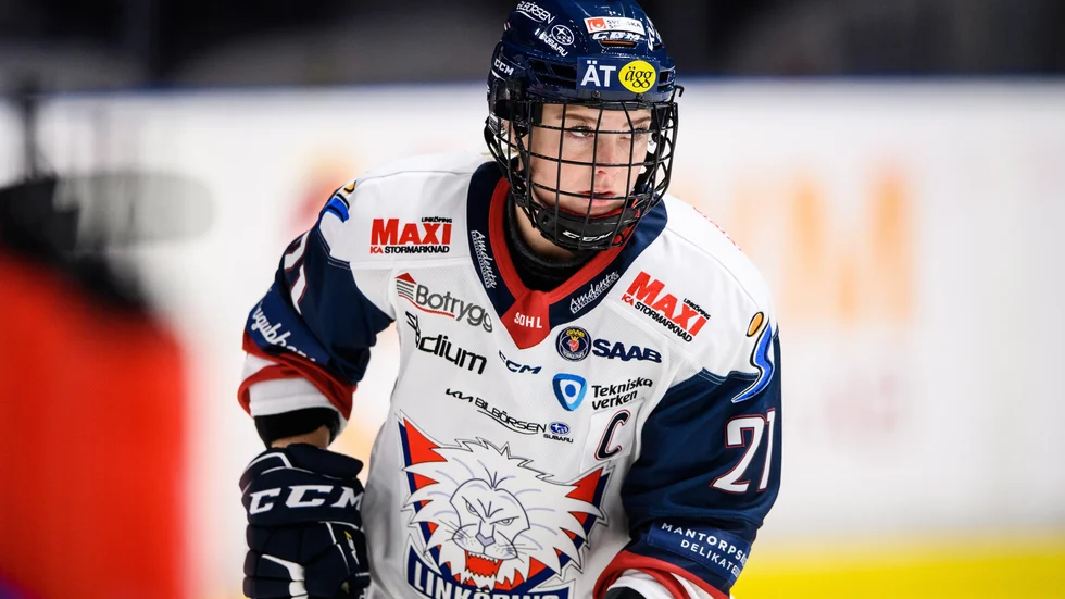LHC-kaptenen Madelen Haug Hansen är hemma i Norge för att fira jul. Då summerade hon LHC-matcherna fram till julledigheten tillsammans med Sporten.