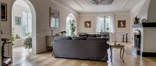Klassiska disponentgården till salu:<strong id="strong-6a7475b2db42d634d313863c0d4ccb56" xmlns="http://www.infomaker.se/idf/1.0"> </strong> ”Har unika inslag som inte finns i vanliga hus”
