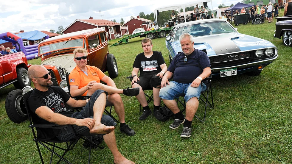 Jörgen Åström, Mattias Lindqvist, Rasmus Andersson och Klas Andersson hade kört från Umeå med en Dodge Challenger -1970.