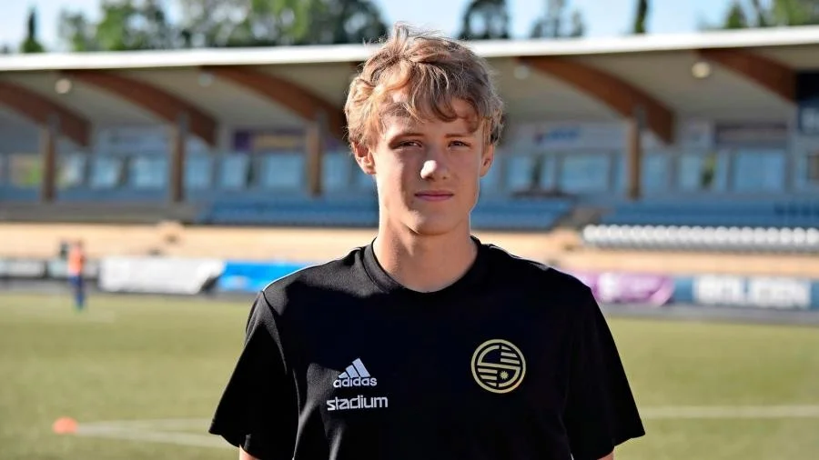 Oliver Grenholm.