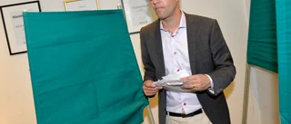 Här röstar partiledarna