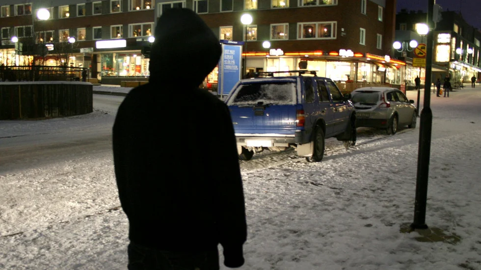 Peter (fingerat namn), 26, tycker att han lyckats bra trots omständigheterna. "Jag började jobba när jag var 19 år. Trots missbruk och kriminalitet har jag som levt ett dubbelliv. Det i sig har varit väldigt jobbigt." Personen på bilden har ingen anknytning till texten.